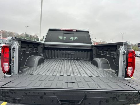 New 2026 GMC Sierra 2500 SLE image 15