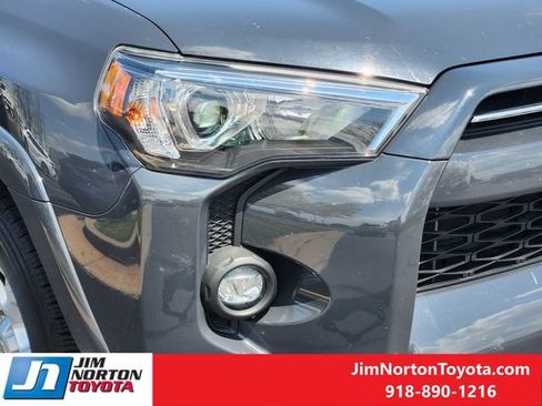 Used 2024 Toyota 4Runner SR5 AWD/4WD image 10