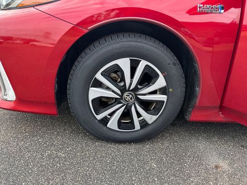 Used 2019 Toyota Prius Prime Plus image 33