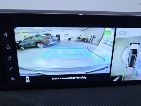 New 2025 Nissan Kicks SR image 19