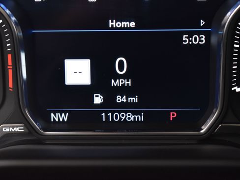 Used 2023 GMC Sierra 2500 Denali w/ Denali Ultimate Package image 15