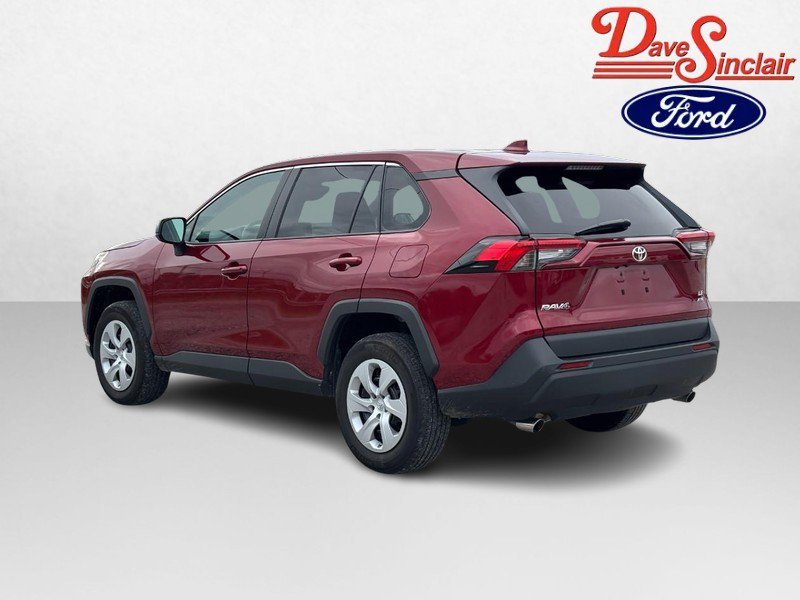 Used 2025 Toyota RAV4 LE AWD/4WD image 9