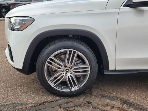 New 2026 Mercedes-Benz GLS 450 4MATIC image 9