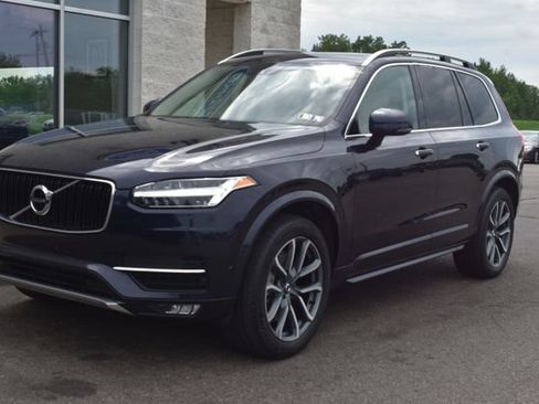 Used 2017 Volvo XC90 T6 Momentum w/ Convenience Package AWD/4WD image 18