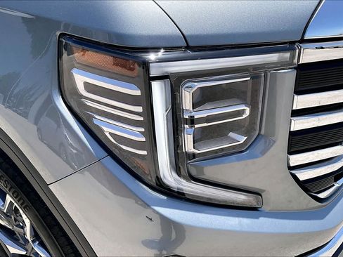 Used 2026 GMC Sierra 1500 SLT RWD image 27