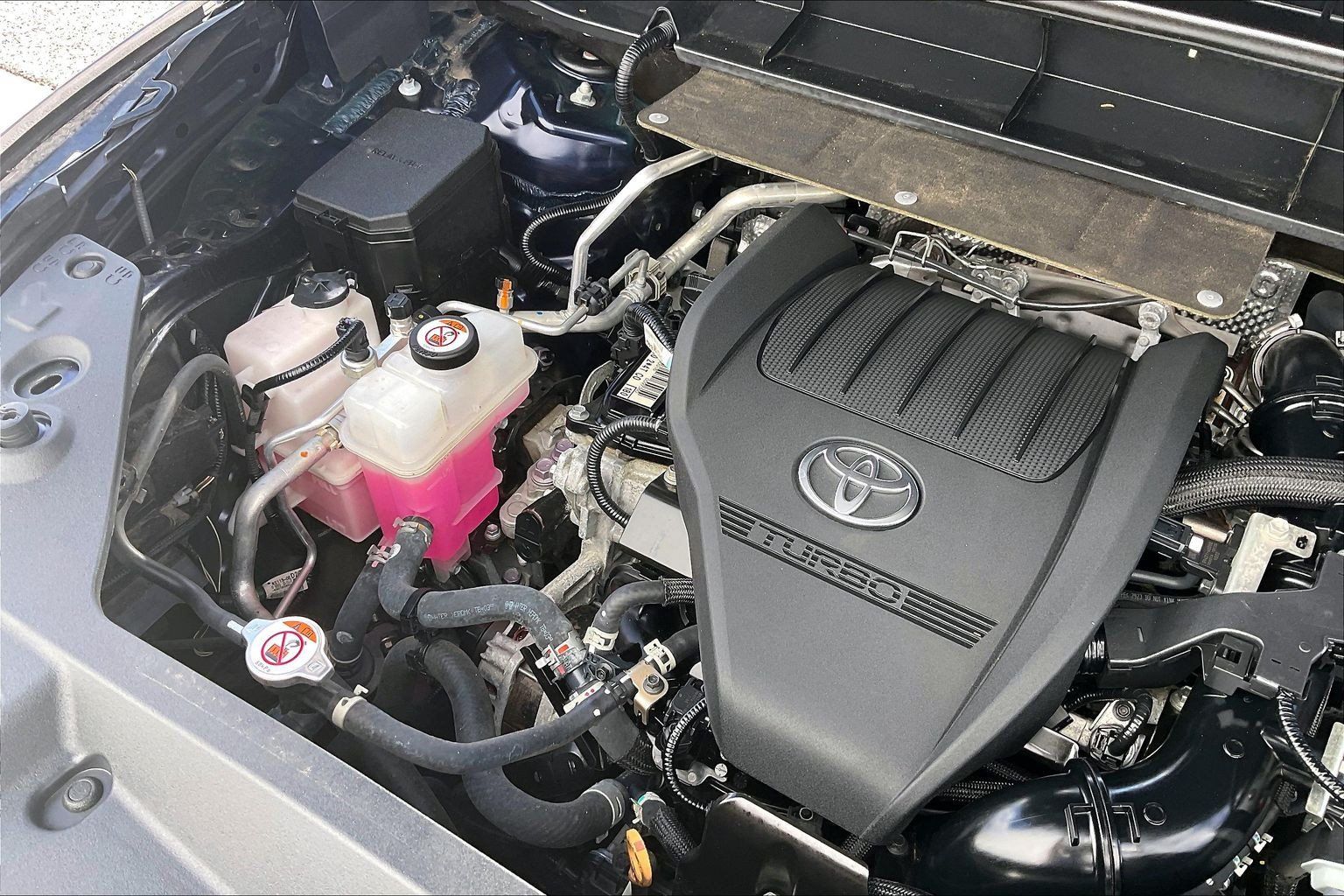 Used 2023 Toyota Highlander XLE AWD/4WD image 37