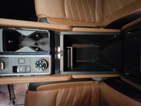 Used 2022 Nissan Pathfinder Platinum w/ Cargo Package image 22