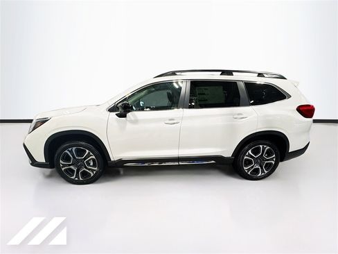 New 2025 Subaru Ascent Limited image 7