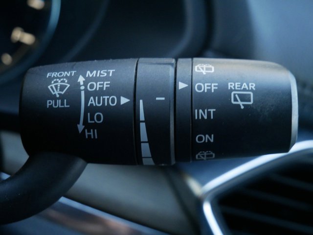 Used 2023 MAZDA CX-5 Signature AWD/4WD image 24