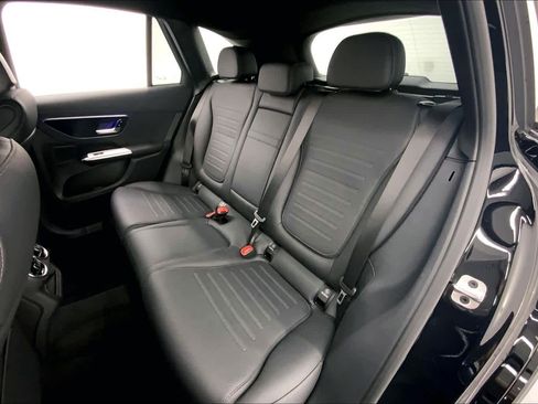 New 2026 Mercedes-Benz GLC 300 image 7