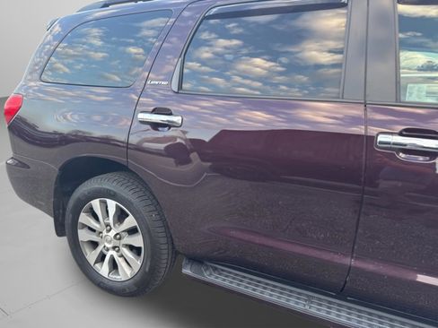 Used 2016 Toyota Sequoia Limited w/ Safety & Convenience Package image 48