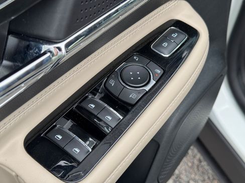 Used 2025 Lincoln Corsair Reserve AWD/4WD image 7