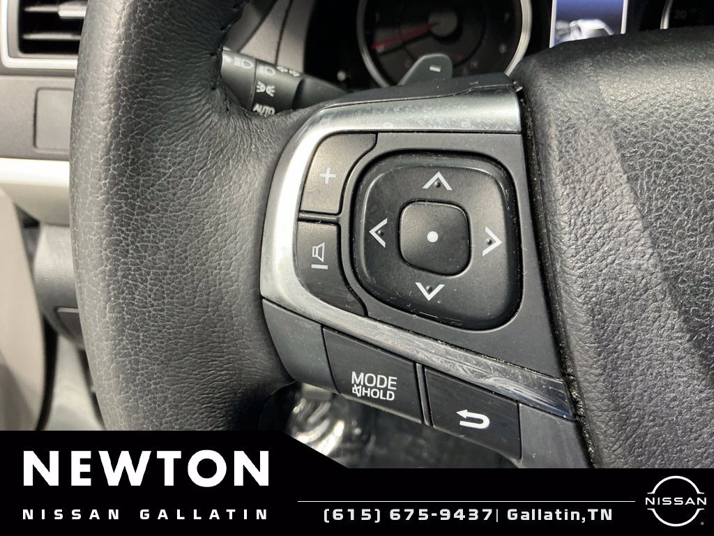 Used 2017 Toyota Camry SE FWD image 26