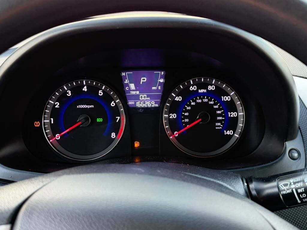 Used 2012 Hyundai Accent GS FWD image 20