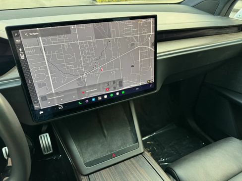 Used 2023 Tesla Model X AWD/4WD image 35