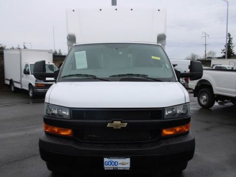 Used 2023 Chevrolet Express 3500 w/ Power Convenience Package image 2