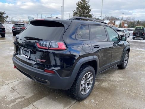 Certified 2020 Jeep Cherokee Trailhawk image 3