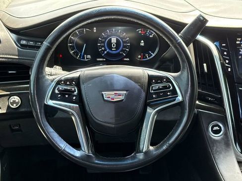 Used 2019 Cadillac Escalade ESV Platinum AWD/4WD image 14