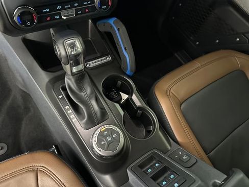 Used 2023 Ford Bronco Outer Banks image 19