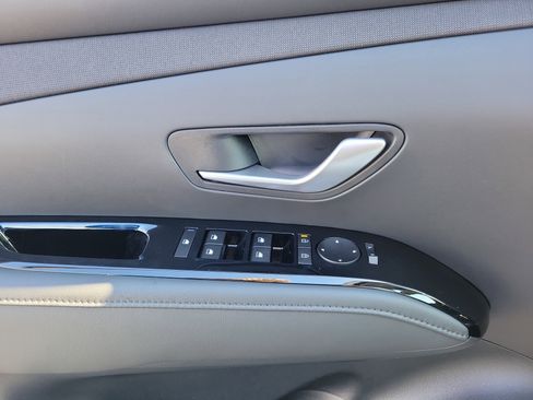 New 2026 Hyundai Tucson Limited image 17