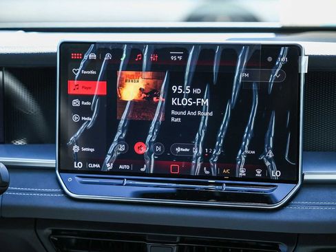 New 2026 Volkswagen Tiguan SE R-Line image 21