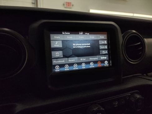 Used 2022 Jeep Wrangler Unlimited Sport image 42