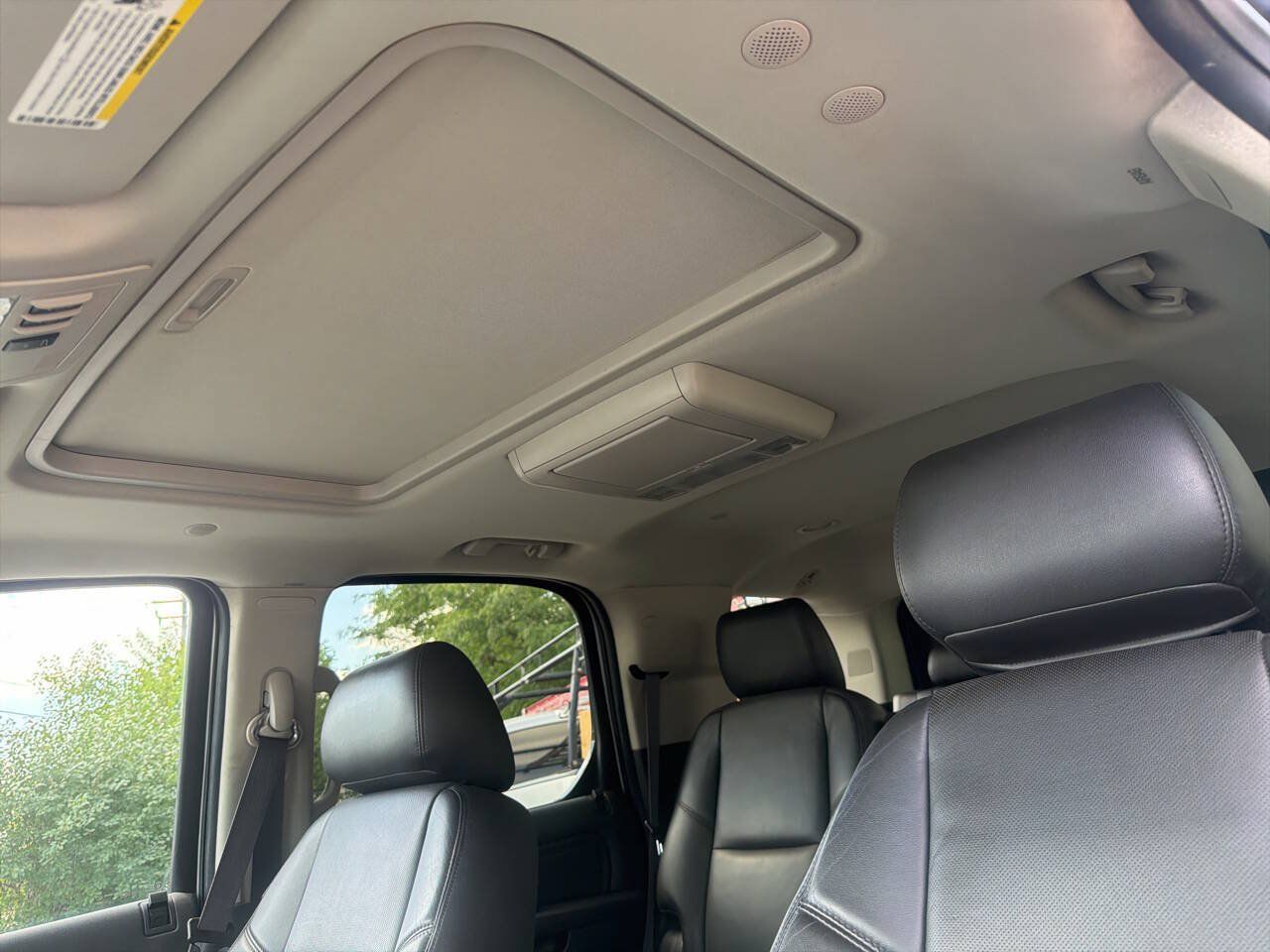 Used 2013 Cadillac Escalade Luxury AWD/4WD image 34