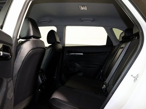 Used 2023 Kia Seltos S image 14