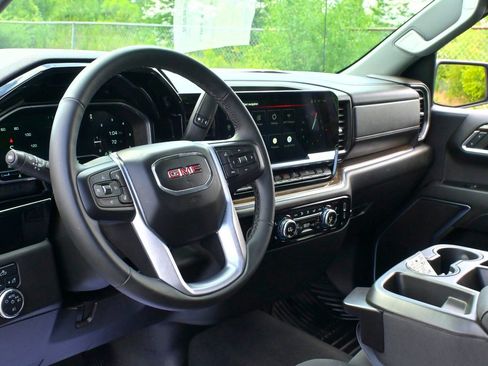 Certified 2023 GMC Sierra 1500 Elevation image 25