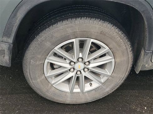 Certified 2023 Chevrolet Traverse LT image 5