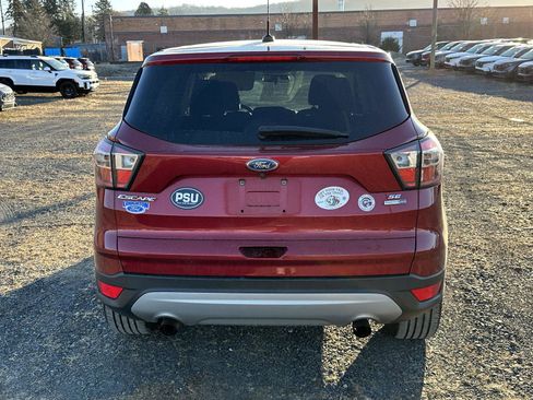 Used 2017 Ford Escape SE image 7