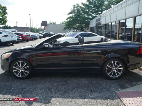 Used 2012 Volvo C70 T5 image 4