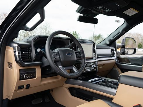 Used 2026 Ford F450 Lariat AWD/4WD image 25