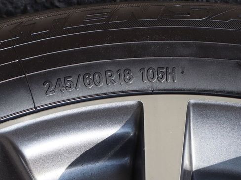 Used 2019 Toyota Highlander XLE image 49