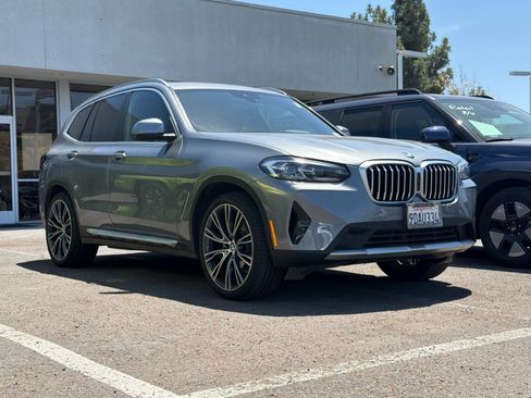 Used 2023 BMW X3 sDrive30i w/ Convenience Package RWD image 2