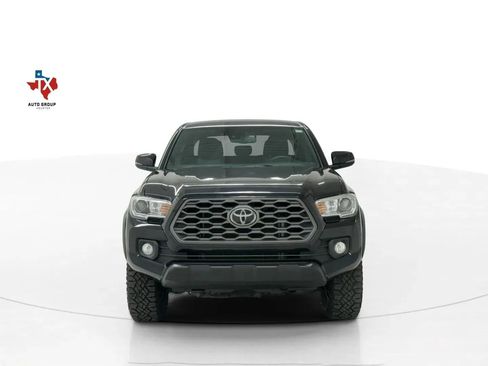 Used 2022 Toyota Tacoma TRD Off-Road image 4