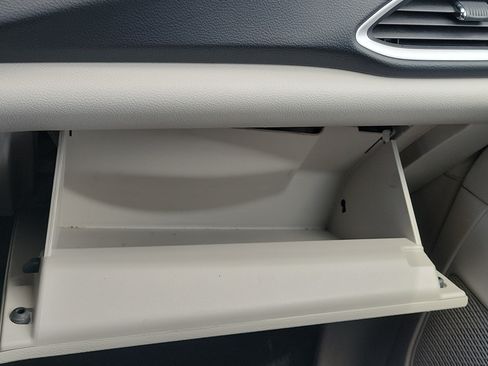Used 2023 Chrysler Voyager LX FWD image 30