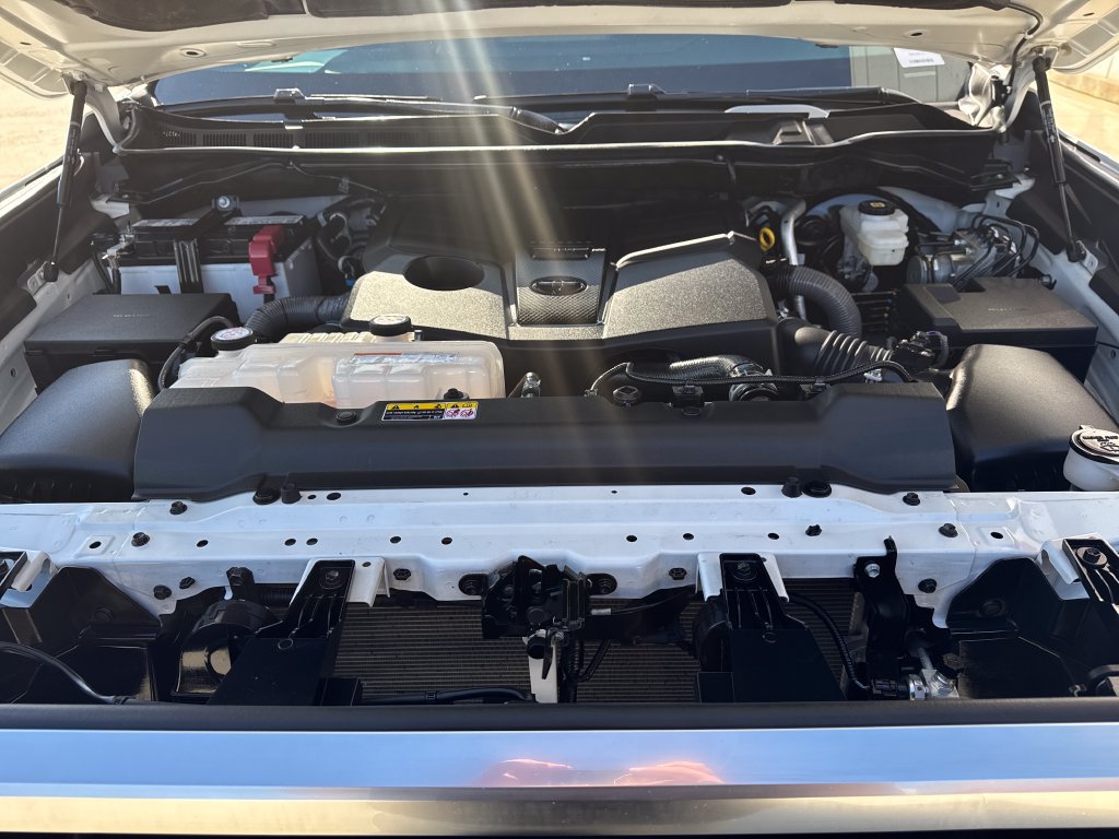 Used 2022 Toyota Tundra Limited w/ TRD Off-Road Package AWD/4WD image 22