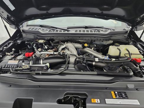 Used 2023 Ford F250 Lariat w/ Sport Appearance Package image 16