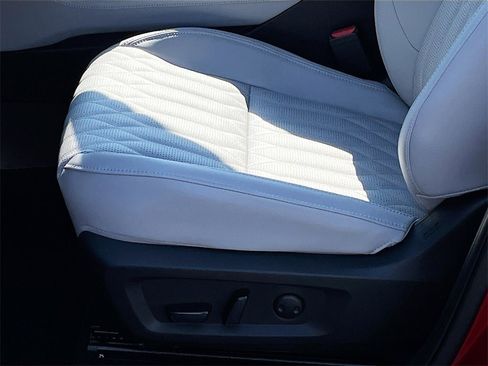 New 2025 Mitsubishi Outlander SEL image 20