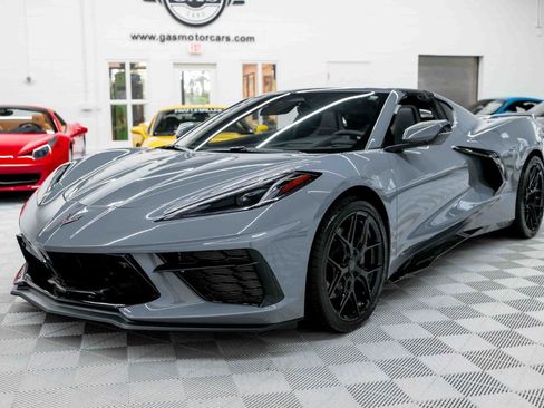 Used 2024 Chevrolet Corvette Stingray Preferred Cpe w/ Z51 Performance Package RWD image 4