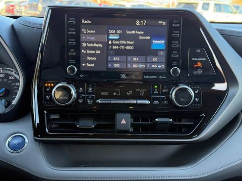 Certified 2022 Toyota Highlander Limited image 17
