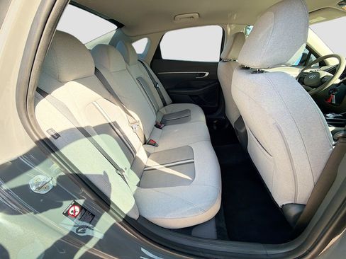 Used 2021 Hyundai Sonata SE image 19