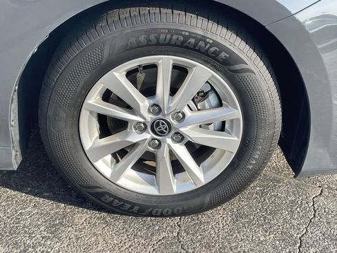 Used 2025 Toyota Camry LE FWD image 2