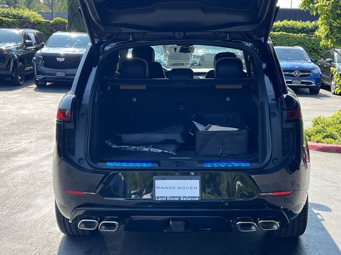 New 2025 Land Rover Range Rover Sport Dynamic SE AWD/4WD image 15