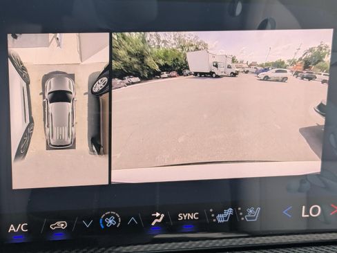 New 2026 Chevrolet Traverse High Country w/ LPO, Floor Liner Package FWD image 27
