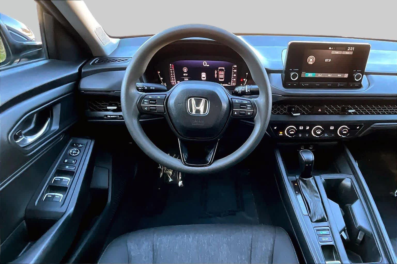 Used 2023 Honda Accord EX image 6