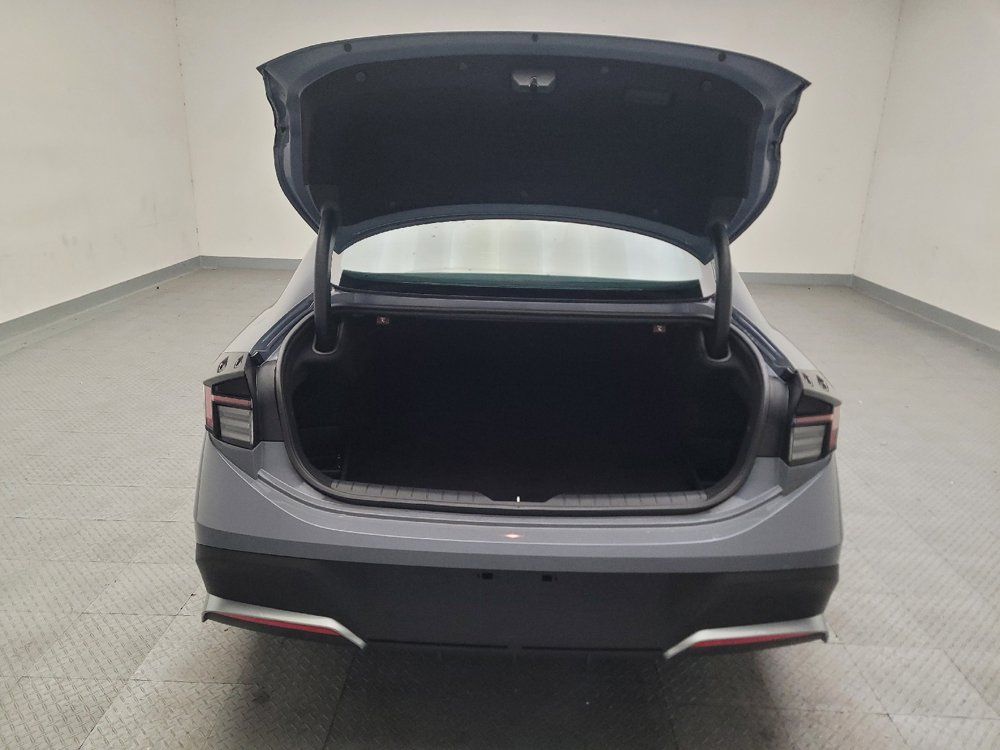 Used 2025 Hyundai Sonata SE FWD image 29