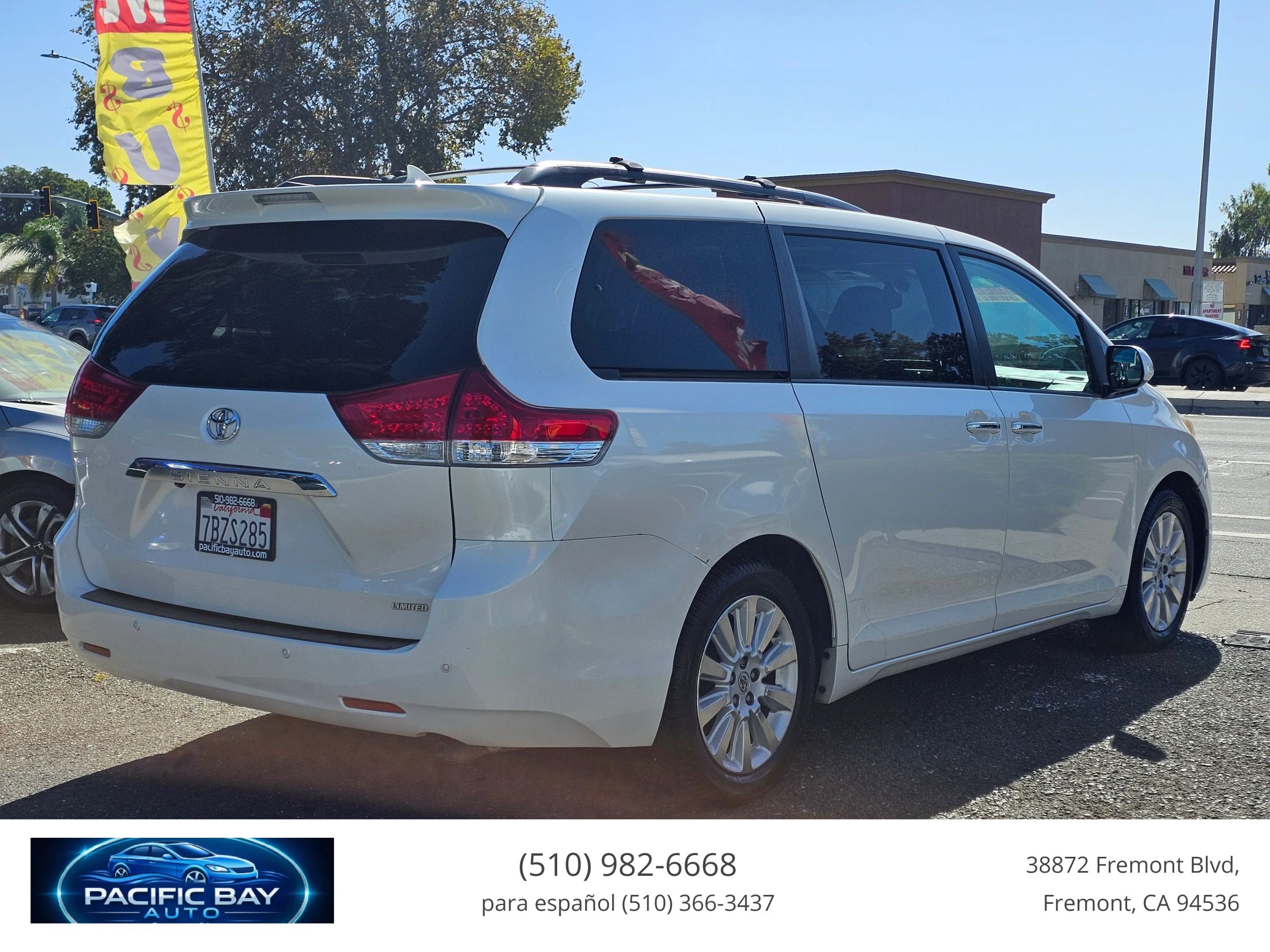 Used 2013 Toyota Sienna Limited w/ Premium Pkg FWD image 7