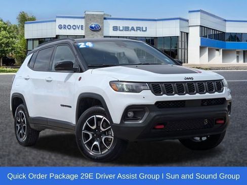 Used 2024 Jeep Compass Trailhawk AWD/4WD image 1